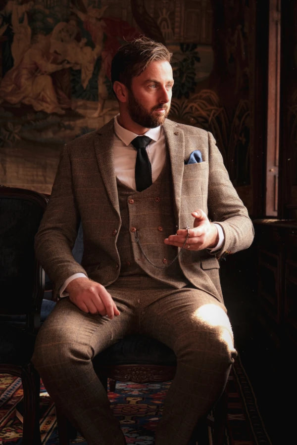 Tweed pakken Castleson.nl