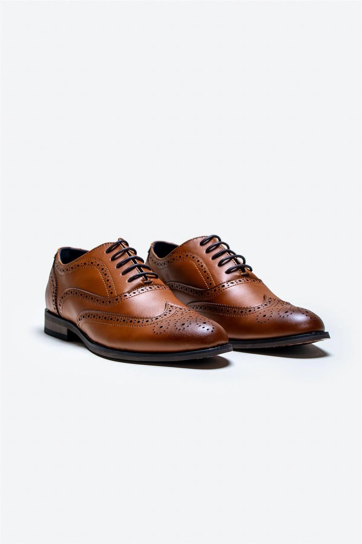 Cavani Clark Schoenen Lichtbruin - Wingtip Brogue