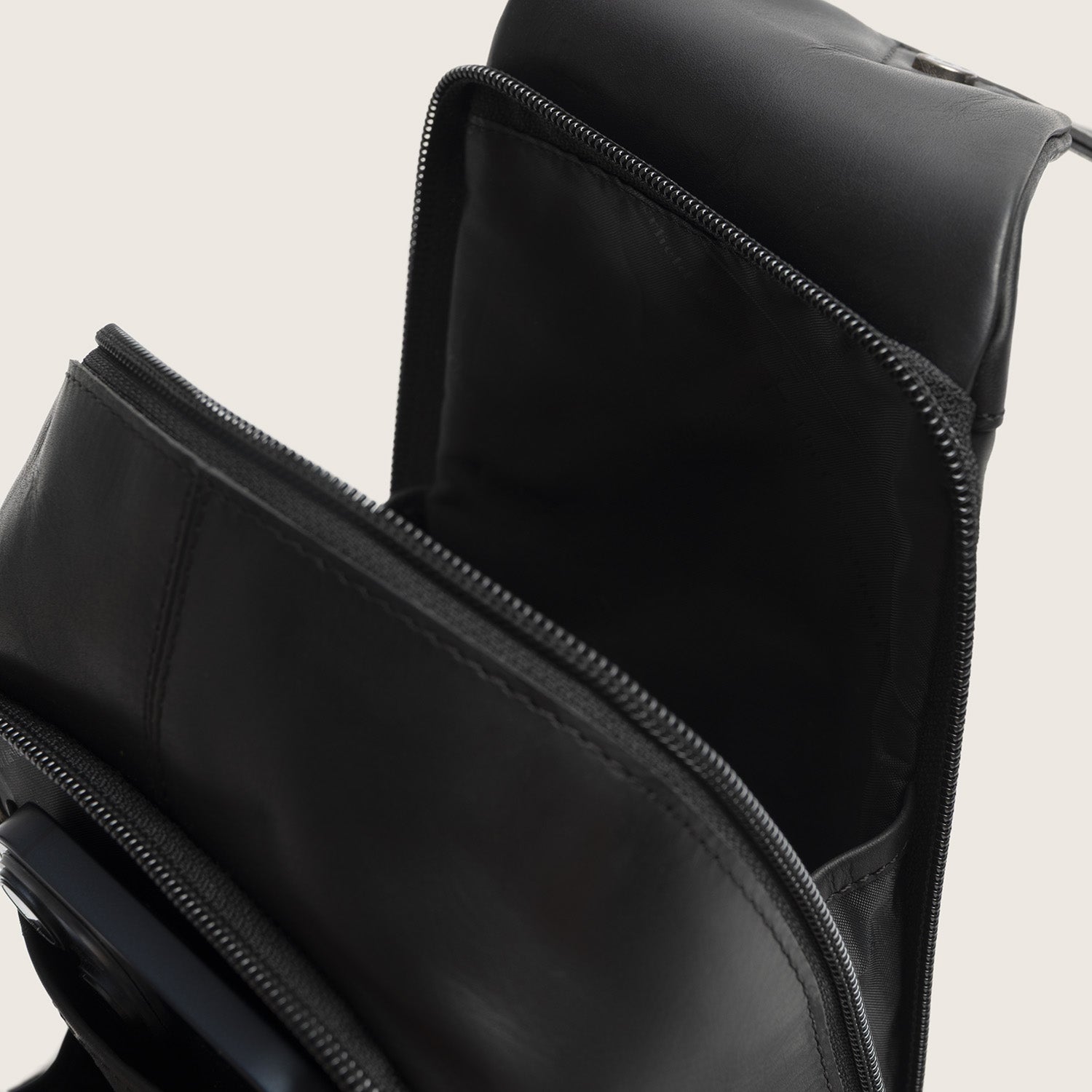 Leren Sling Bag Zwart Riga