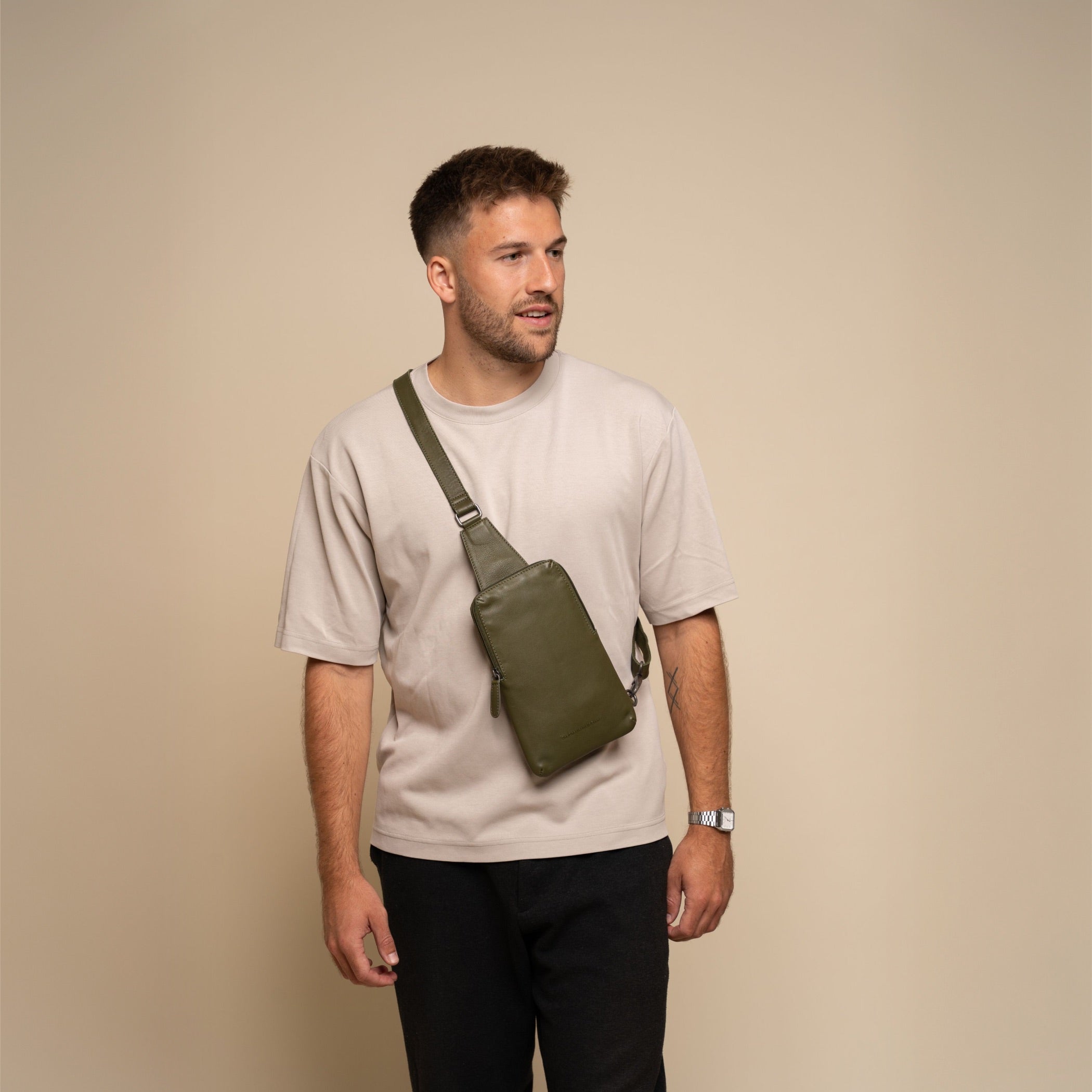 Leren Sling Bag Olijfgroen Isley