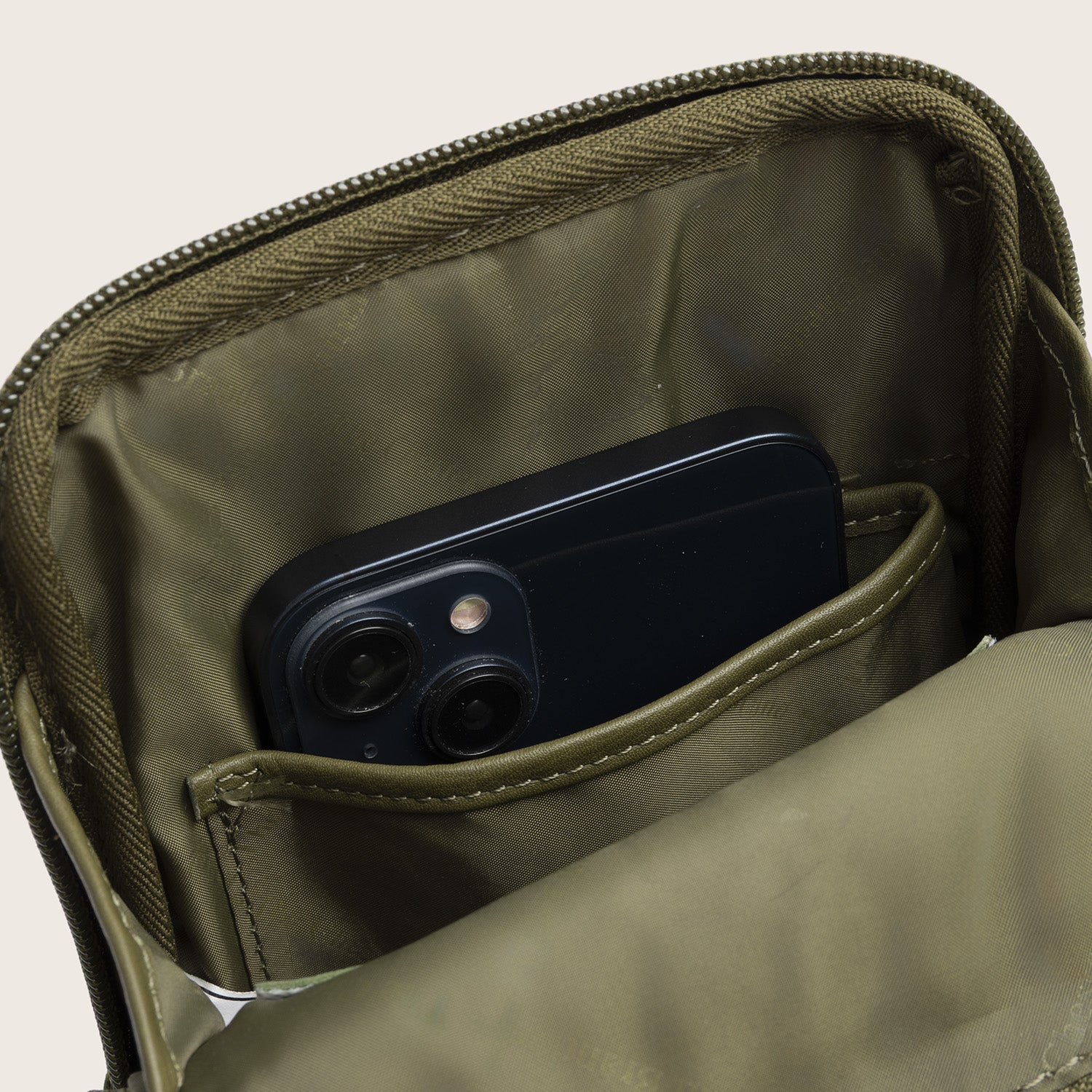 Leren Sling Bag Olijfgroen Isley