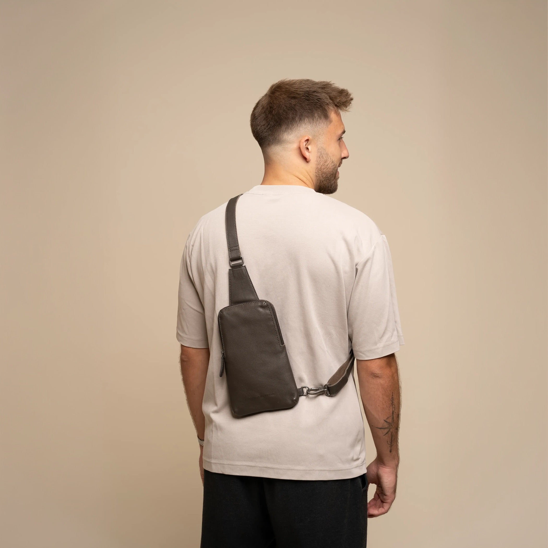 Leren Sling Bag Klei Grijs Isley