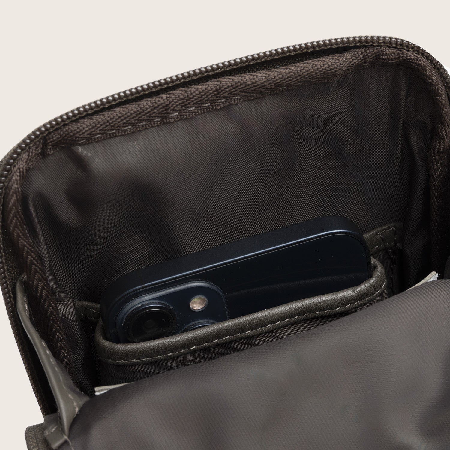 Leren Sling Bag Klei Grijs Isley