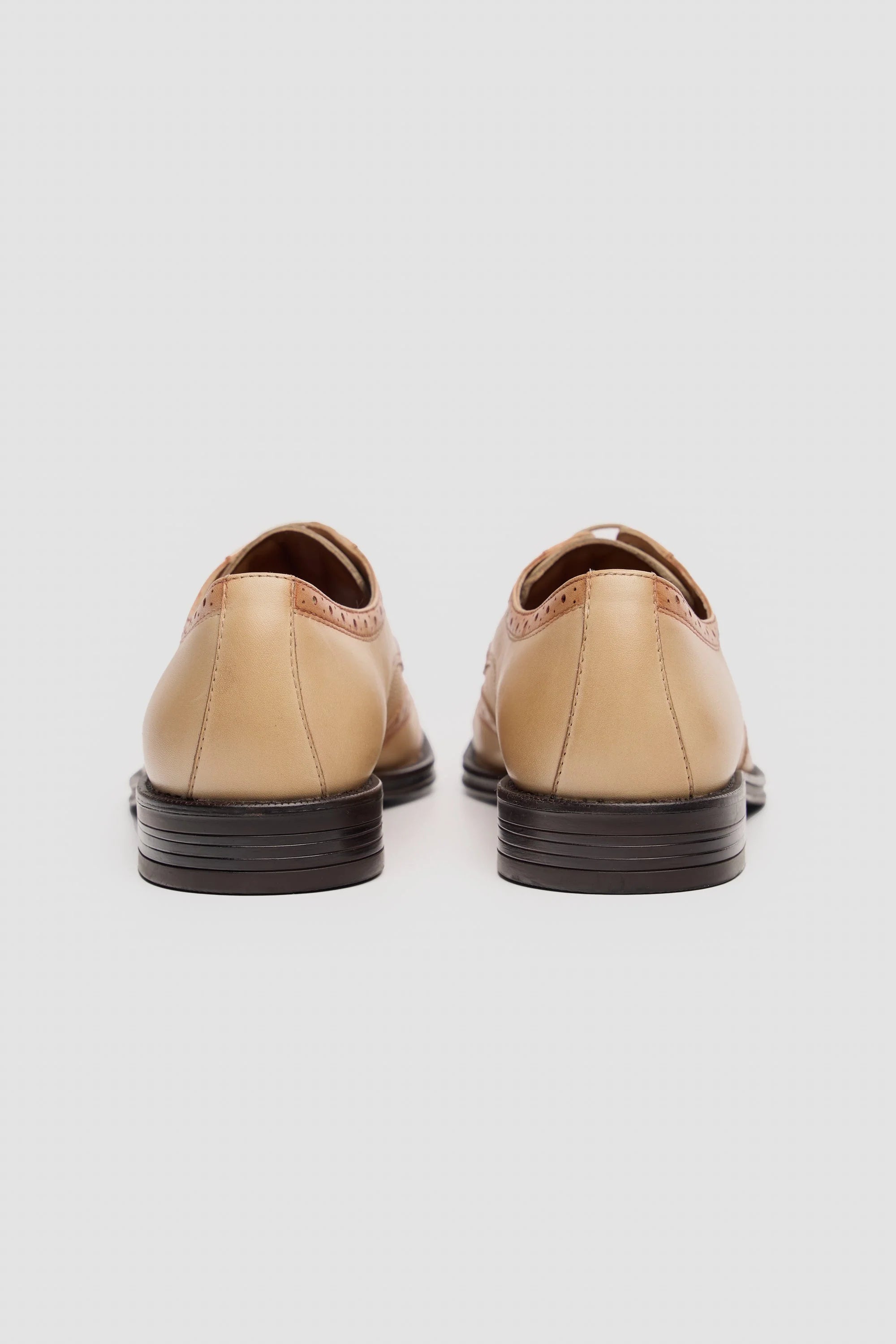 Cavani Lorenzo Schoenen Ivory - Wingtip Brogue