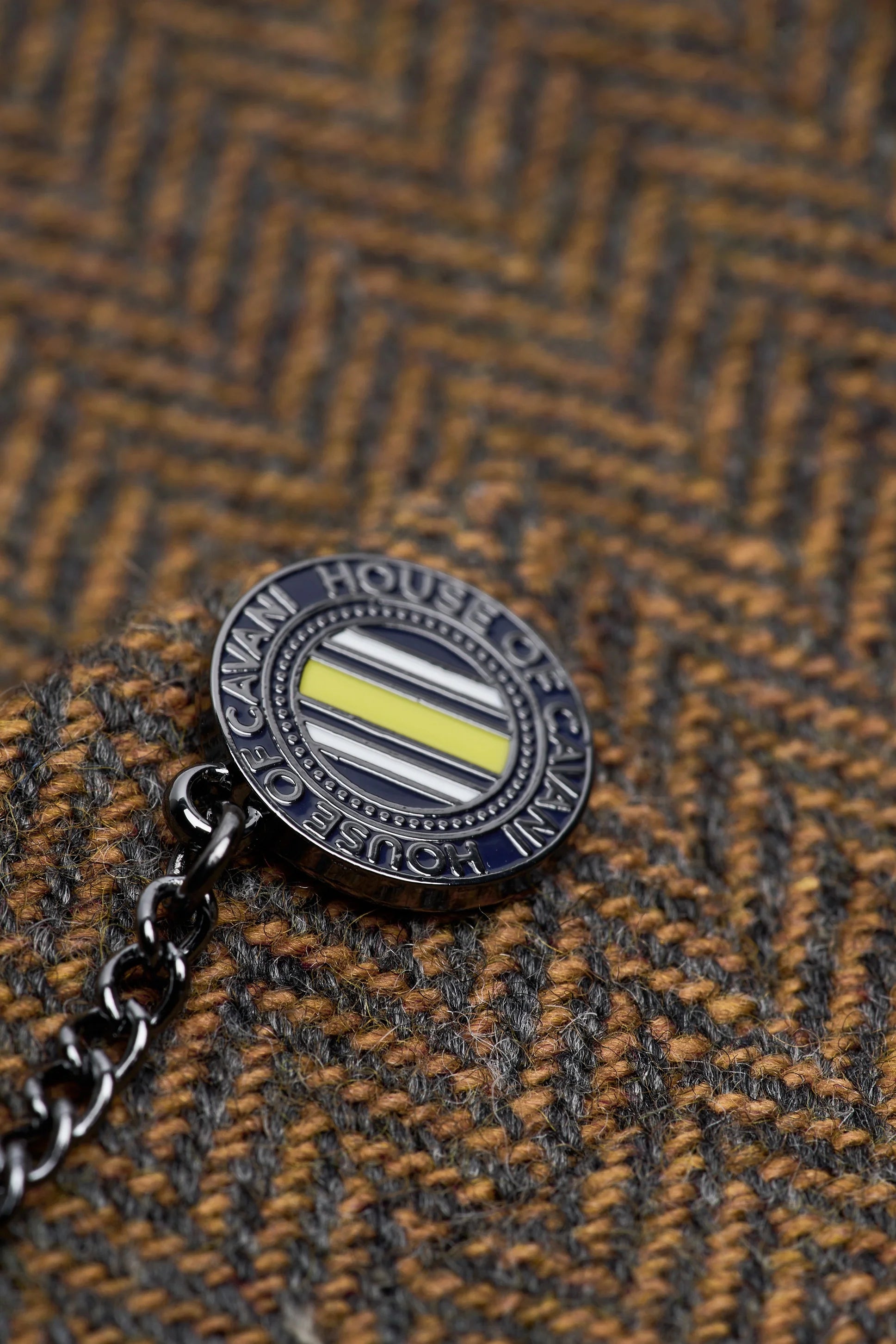 Cavani - Colbert Thomas Brown