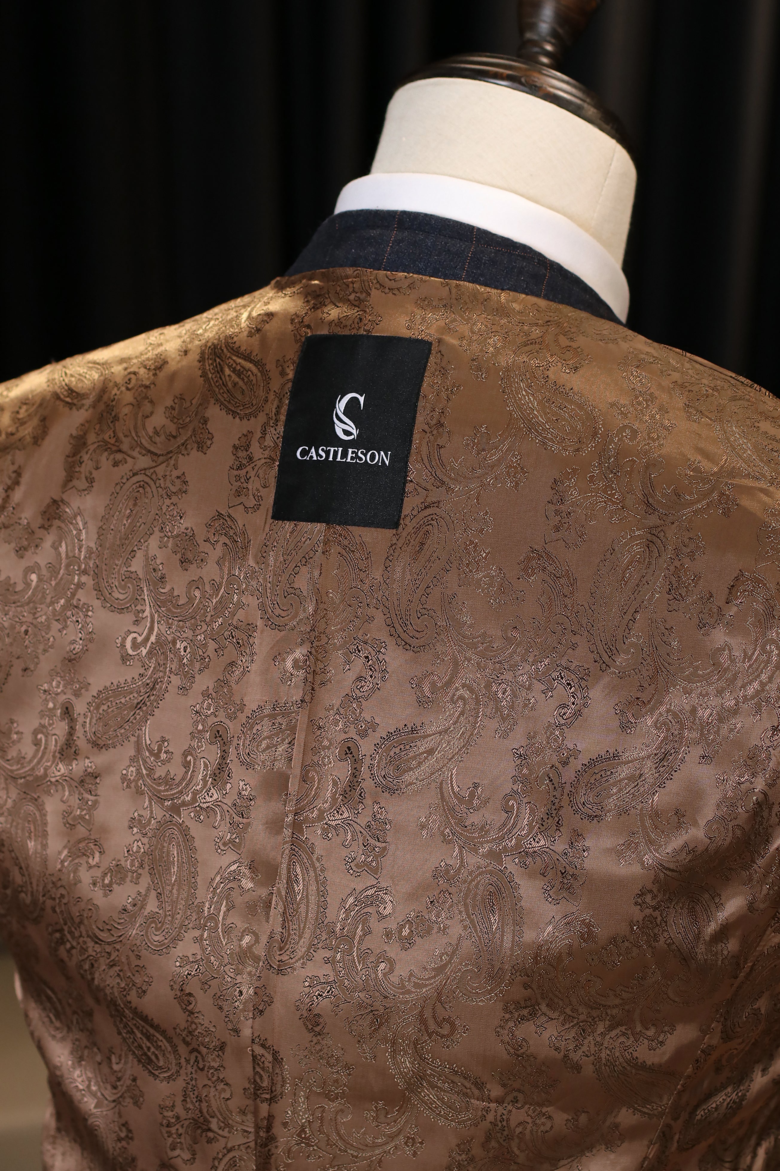 detail-gilet-navy-blauw-geruit