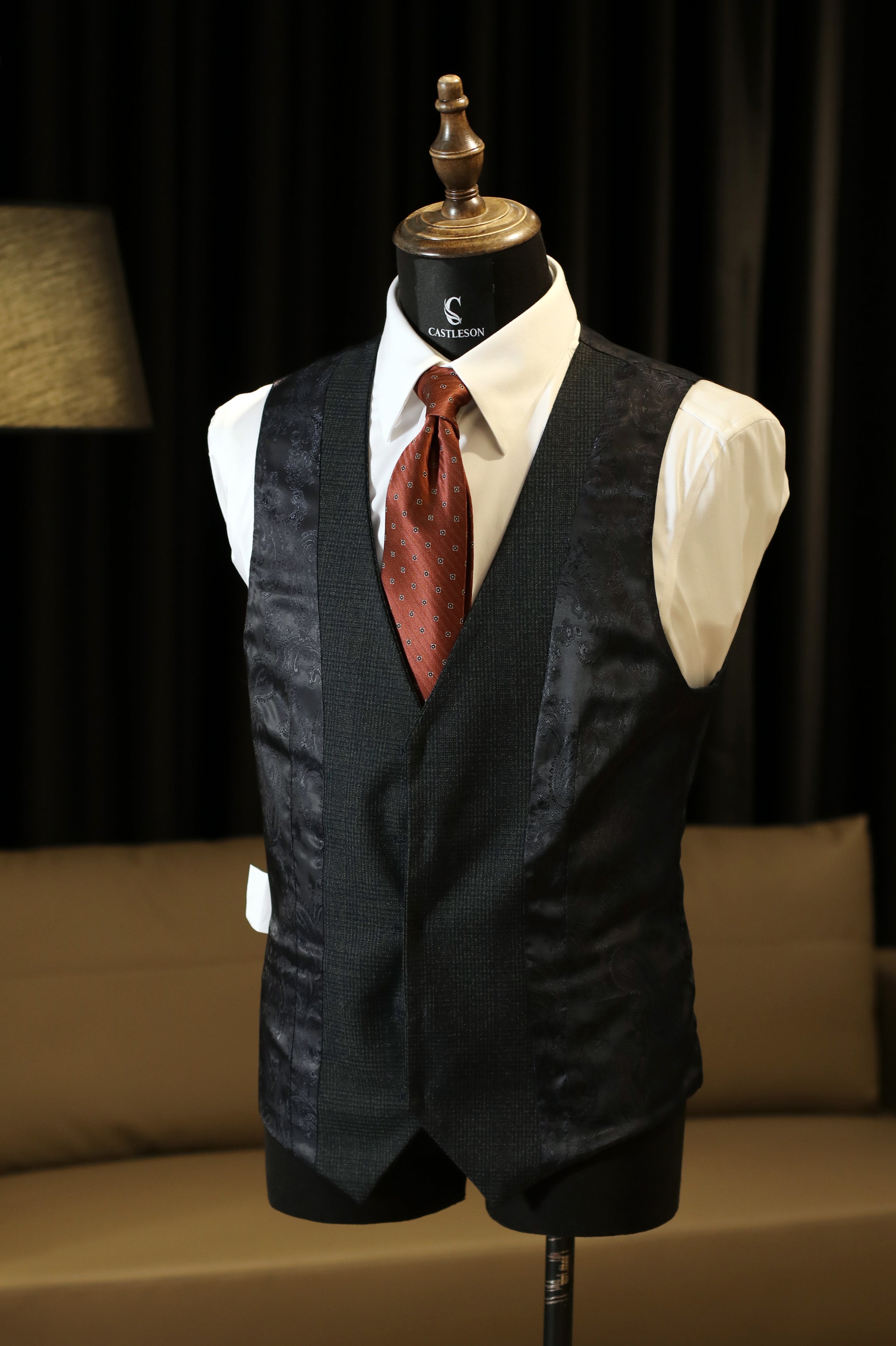 olijfgroen-gilet-van-castleson