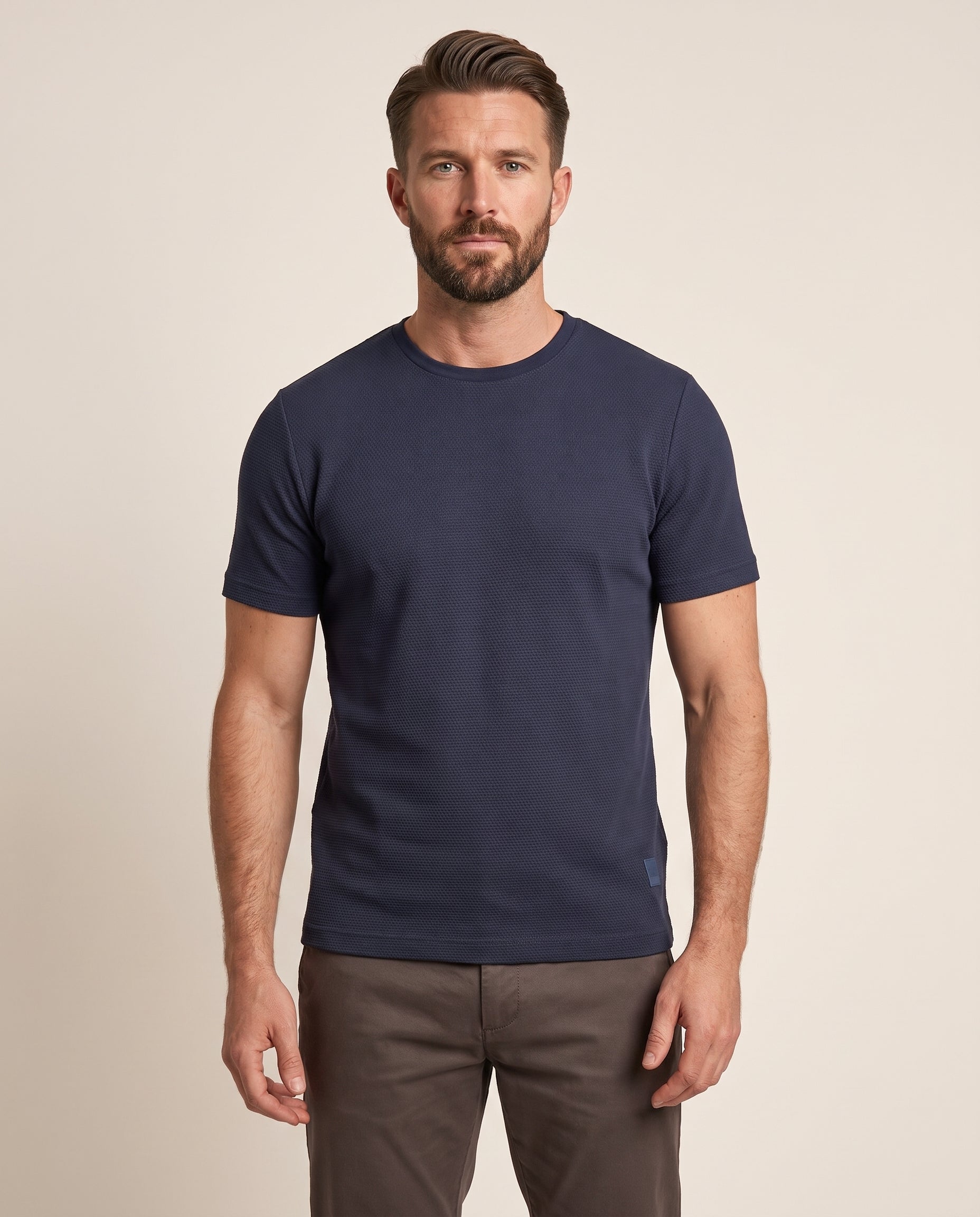 Cavani - T-Shirt Byron Navy – modelfoto